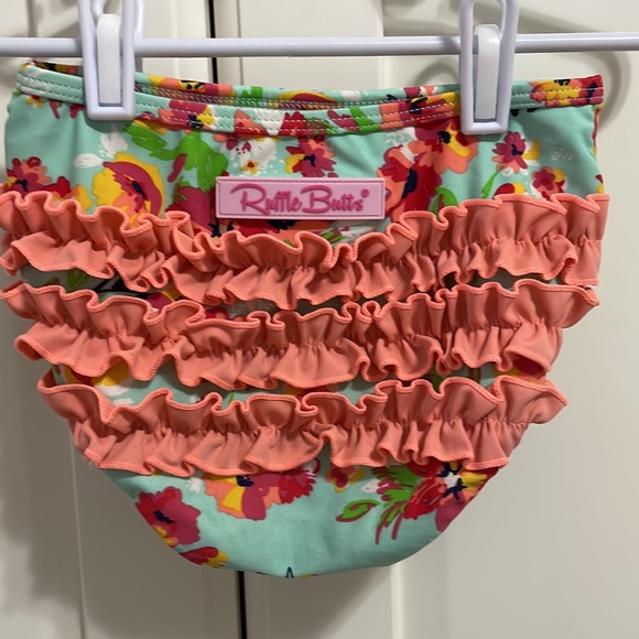 Rufflebutts Rash Guard Tankini - Picture 4 of 5